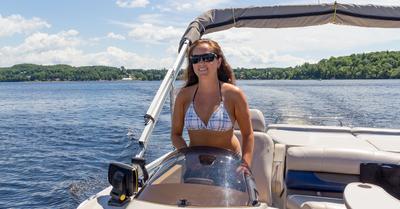 How To Drive A Pontoon Boat | Life of Sailing