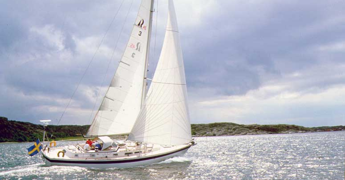 Hallberg-Rassy 45